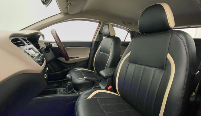 2019 Hyundai Elite i20 MAGNA PLUS 1.2, Petrol, Manual, 9,311 km, Right Side Front Door Cabin