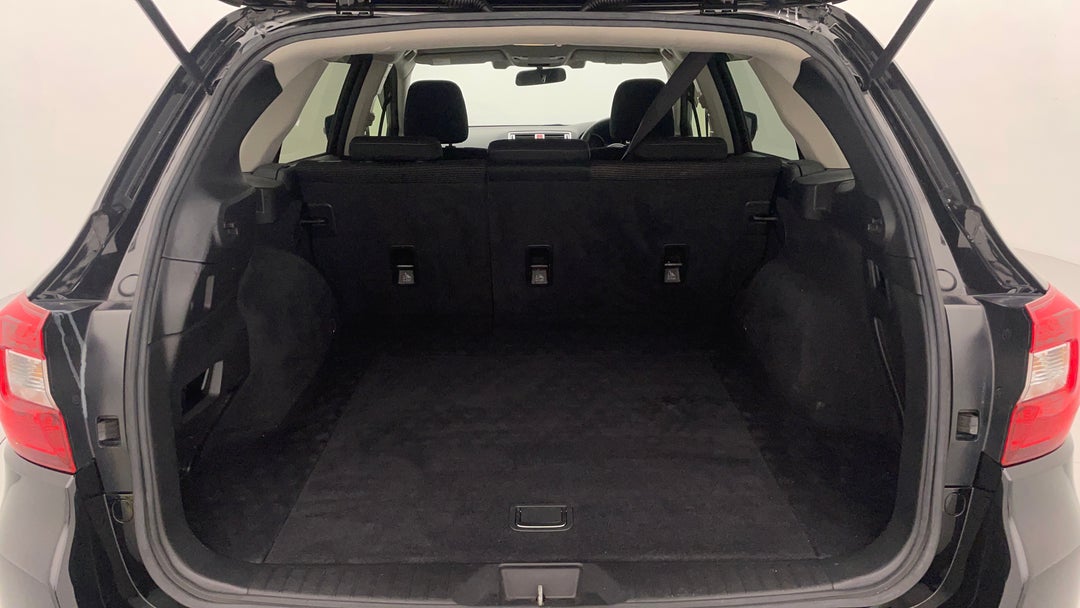 2015 Subaru Outback 2.5i  Awd, Automatic, 131612 km, Boot Inside View