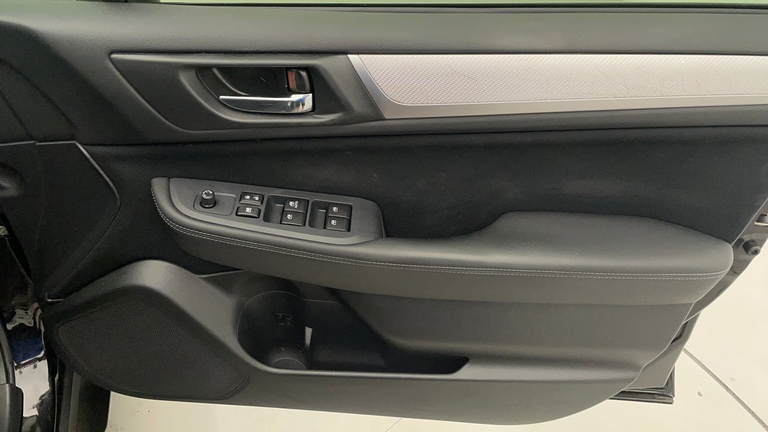 2015 Subaru Outback 2.5i  Awd, Automatic, 131612 km, Speaker View