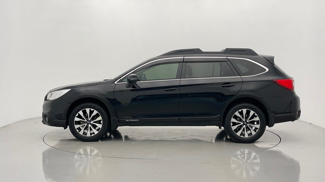 2015 Subaru Outback 2.5i  Awd, Automatic, 131612 km, Left Side View