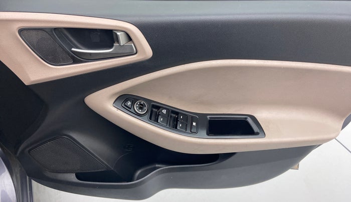 2018 Hyundai Elite i20 SPORTZ 1.2, Petrol, Manual, 67,944 km, Driver Side Door Panels Control