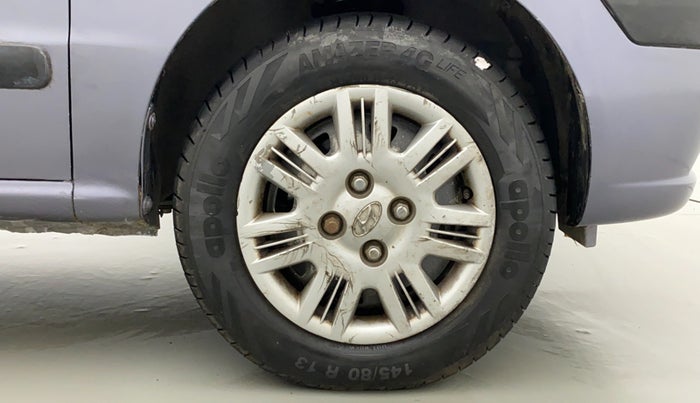 2011 Hyundai Santro Xing GLS, Petrol, Manual, 73,091 km, Right Front Wheel