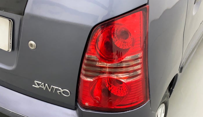2011 Hyundai Santro Xing GLS, Petrol, Manual, 73,091 km, Right tail light - Faded