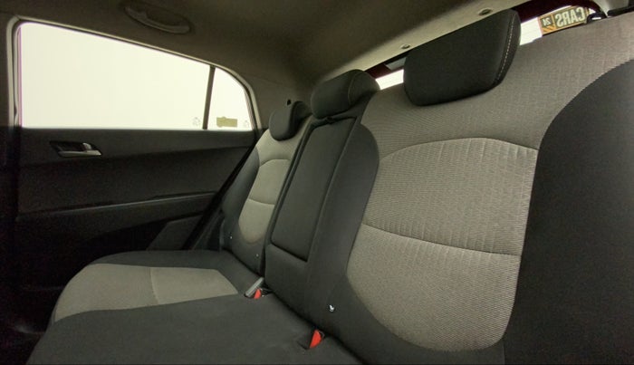 2016 Hyundai Creta SX PLUS AT 1.6 PETROL, Petrol, Automatic, 90,683 km, Right Side Rear Door Cabin