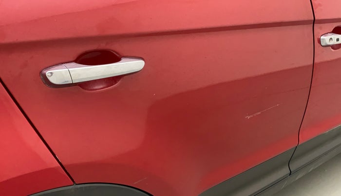 2016 Hyundai Creta SX PLUS AT 1.6 PETROL, Petrol, Automatic, 90,683 km, Right rear door - Minor scratches