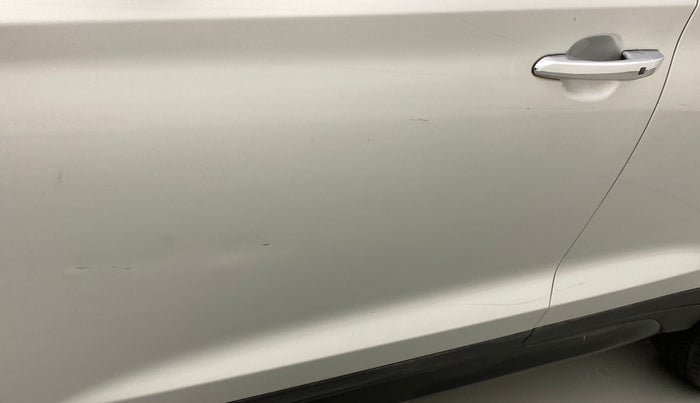 2017 Hyundai Tucson 2WD AT GLS DIESEL, Diesel, Automatic, 91,417 km, Front passenger door - Minor scratches
