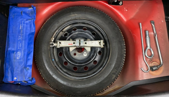 2015 Maruti Swift VXI, Petrol, Manual, 88,263 km, Spare Tyre