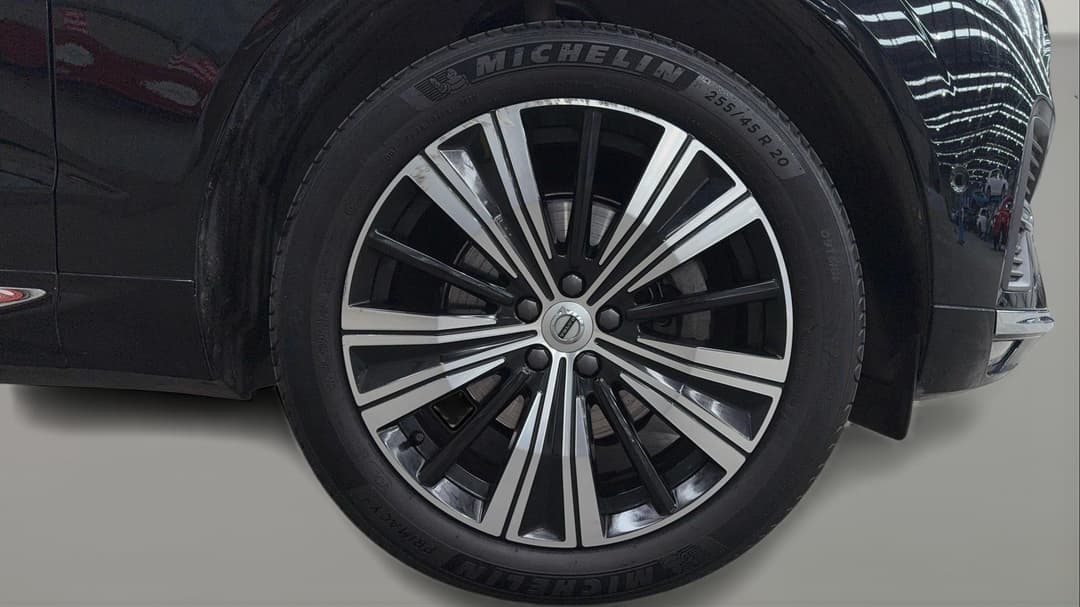 2022 Volvo XC60 B5 Inscription Mhev, Automatic, 42574 km, Right Front Wheel