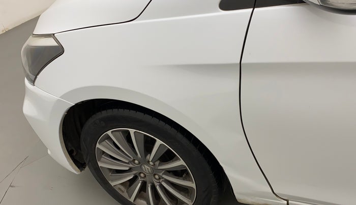 2020 Maruti Ciaz ALPHA  AT 1.5 SHVS PETROL, Petrol, Automatic, 70,110 km, Left fender - Paint has minor damage