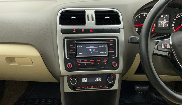 2015 Volkswagen Vento HIGHLINE PETROL AT, Petrol, Automatic, 61,682 km, Air Conditioner