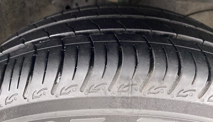2014 Honda Brio 1.2 S MT I VTEC, Petrol, Manual, 74,434 km, Right Front Tyre Tread