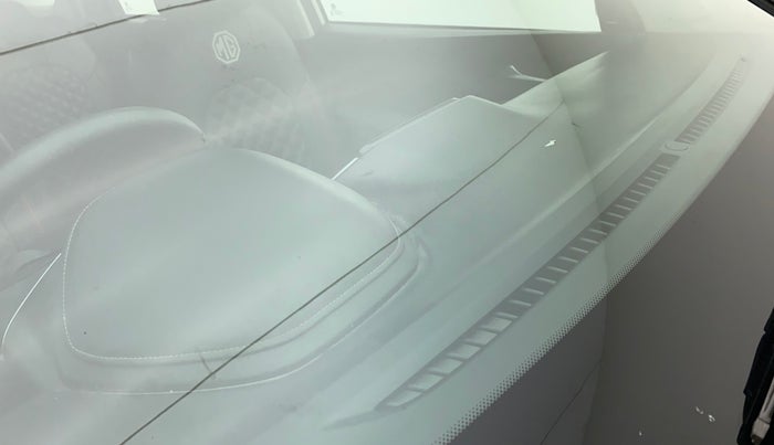 2020 MG HECTOR SUPER 1.5 PETROL, Petrol, Manual, 26,306 km, Front windshield - Minor spot on windshield