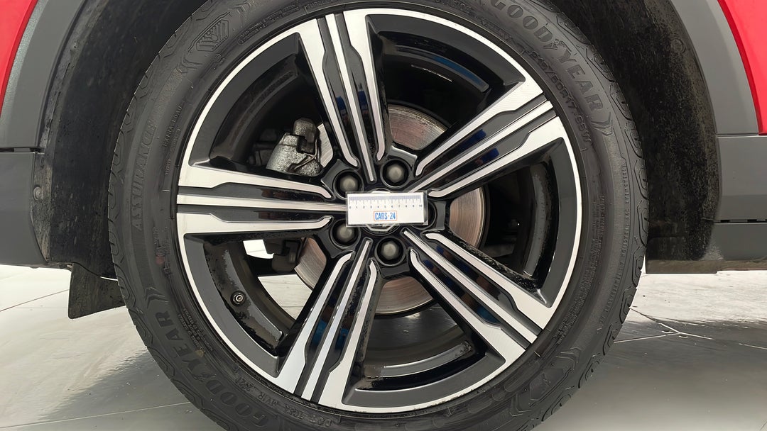 2019 MG ZS Essence, Automatic, 74789 km, Wheels Rim Front LHS Gutter Rash