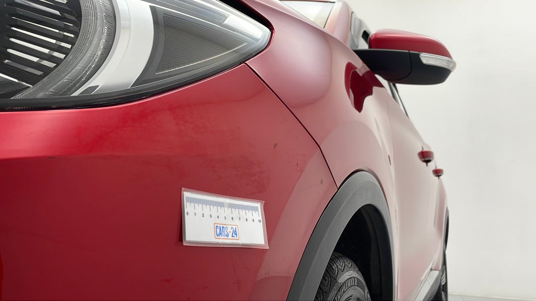 2019 MG ZS Essence, Automatic, 74789 km, Bumper Front Chip