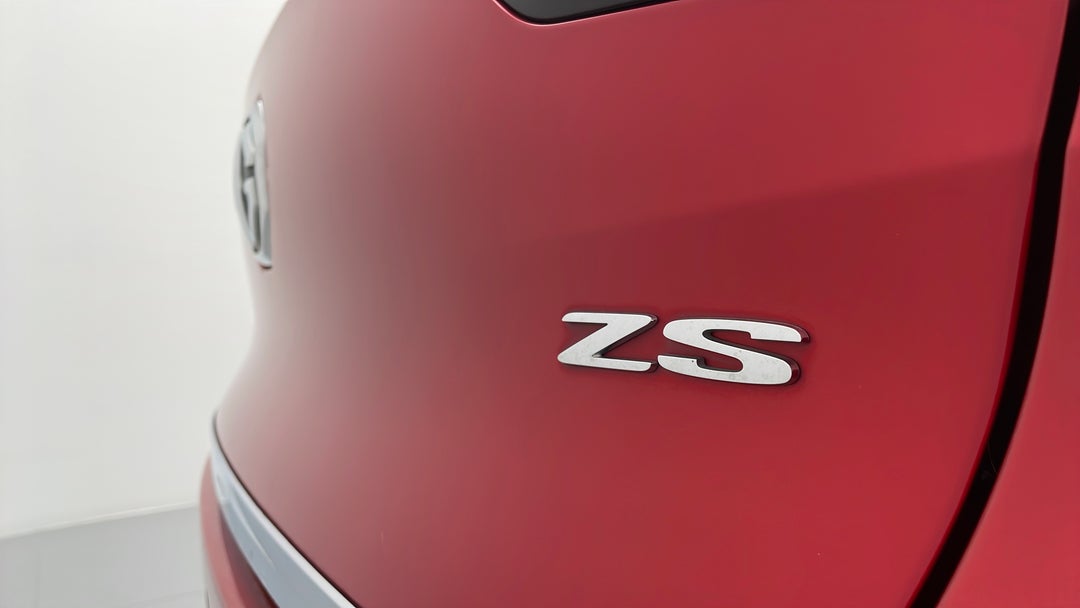 2019 MG ZS Essence, Automatic, 74789 km, Badge (Boot Right Side)