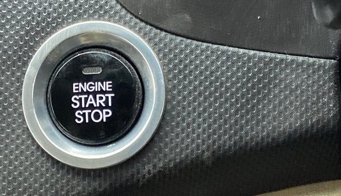 2016 Hyundai Verna FLUIDIC 4S 1.6 VTVT SX, Petrol, Manual, 61,768 km, Keyless Start/ Stop Button