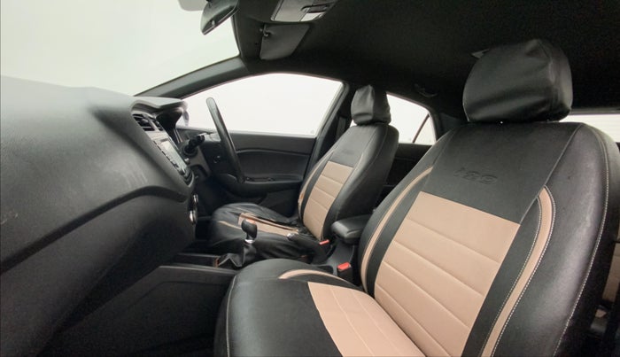 2016 Hyundai i20 Active 1.2 SX, Petrol, Manual, 69,399 km, Right Side Front Door Cabin