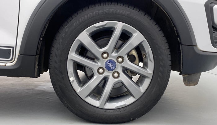 2019 Ford FREESTYLE TITANIUM Plus 1.5 TDCI MT, Diesel, Manual, 90,215 km, Right Front Wheel