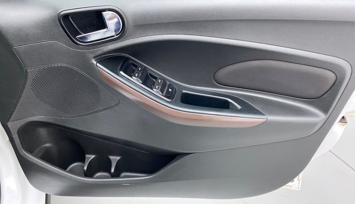 2019 Ford FREESTYLE TITANIUM Plus 1.5 TDCI MT, Diesel, Manual, 90,215 km, Driver Side Door Panels Control