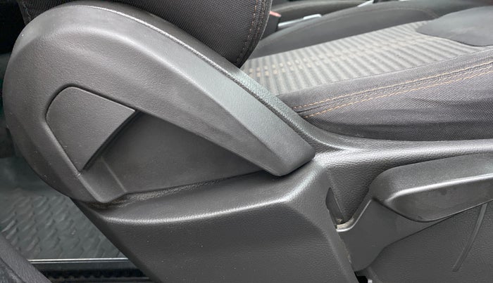 2019 Ford FREESTYLE TITANIUM Plus 1.5 TDCI MT, Diesel, Manual, 90,215 km, Driver Side Adjustment Panel