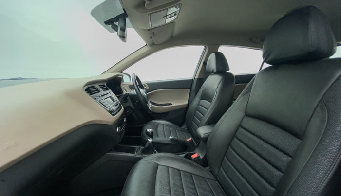 2015 Hyundai Elite i20 ASTA 1.2, Petrol, Manual, 36,602 km, Right Side Front Door Cabin