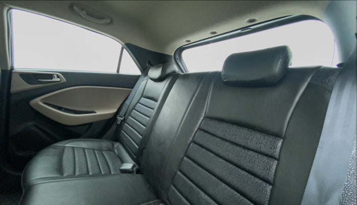 2015 Hyundai Elite i20 ASTA 1.2, Petrol, Manual, 36,602 km, Right Side Rear Door Cabin