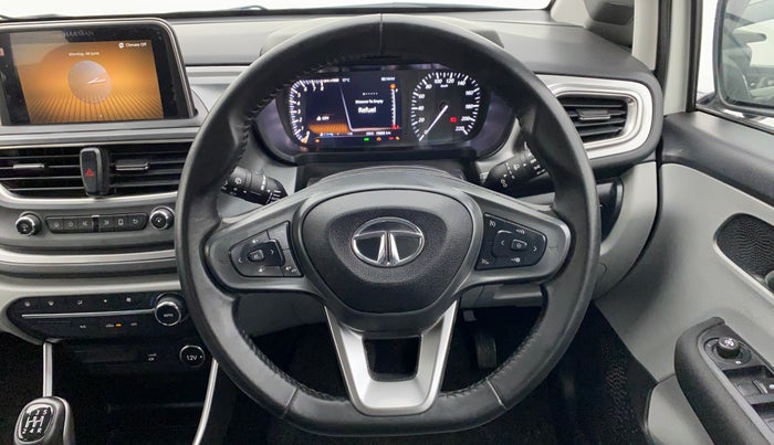 2021 Tata ALTROZ XZ 1.2, Petrol, Manual, 13,647 km, Steering Wheel
