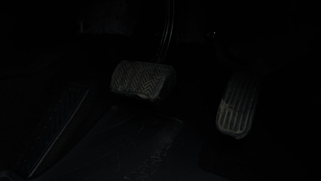 2019 Toyota Corolla Ascent Sport Hybrid, Automatic, 36087 km, Pedals and Footmat