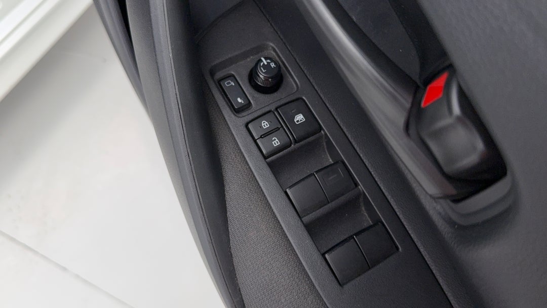 2019 Toyota Corolla Ascent Sport Hybrid, Automatic, 36087 km, Drivers Side Door Panel Controls