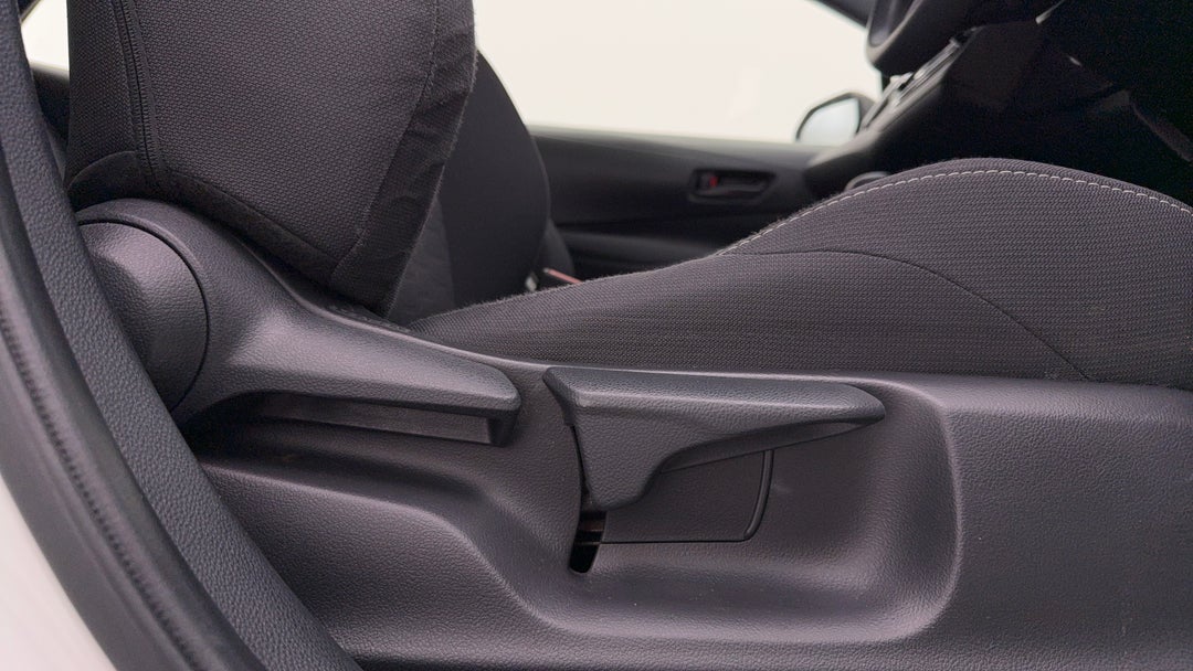 2019 Toyota Corolla Ascent Sport Hybrid, Automatic, 36087 km, Drivers Side Adjustment Panel