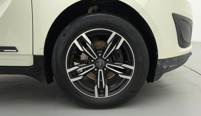 2018 Mahindra MARAZZO M4 7STR, Diesel, Manual, 79,641 km, Right Front Wheel