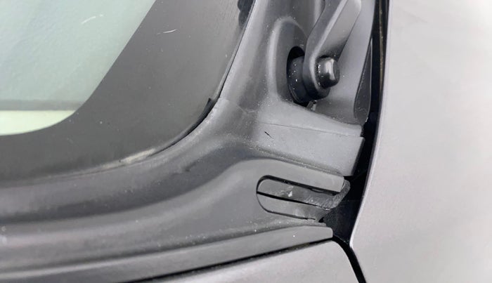 2018 Maruti Alto 800 LXI, Petrol, Manual, 63,477 km, Bonnet (hood) - Cowl vent panel has minor damage
