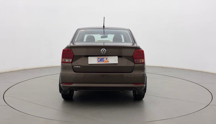 2017 Volkswagen Ameo HIGHLINE1.2L, Petrol, Manual, 55,672 km, Back/Rear