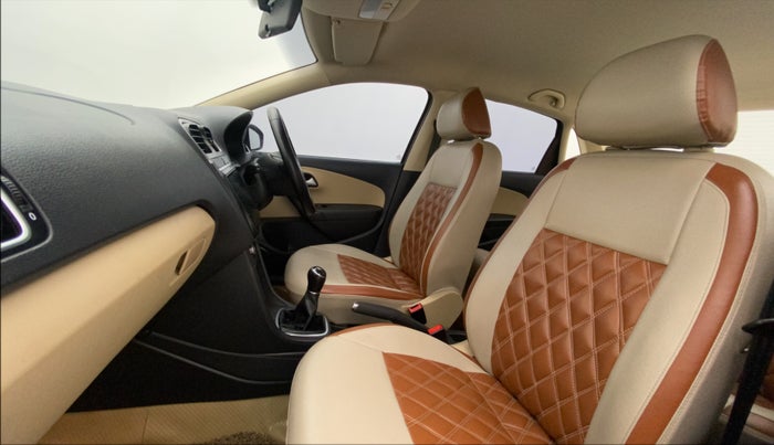 2017 Volkswagen Ameo HIGHLINE1.2L, Petrol, Manual, 55,672 km, Right Side Front Door Cabin