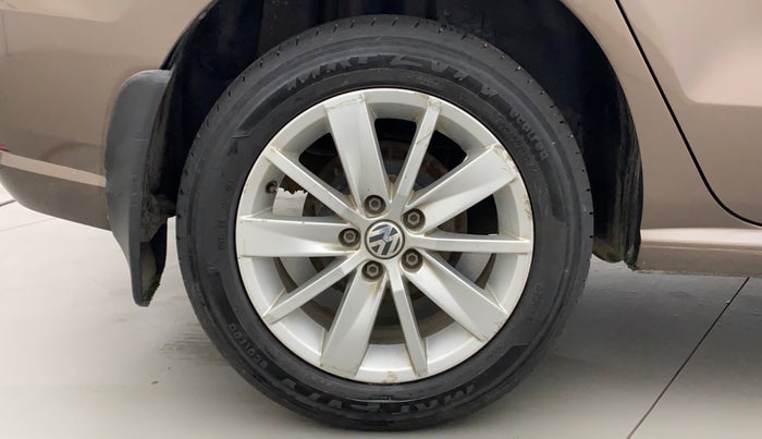 2017 Volkswagen Ameo HIGHLINE1.2L, Petrol, Manual, 55,672 km, Right Rear Wheel