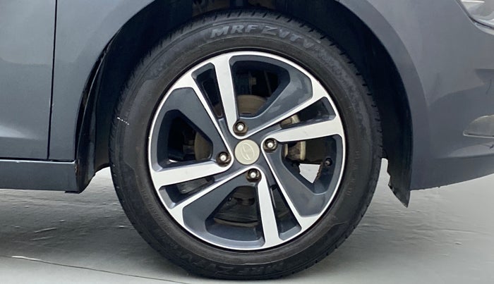 2020 Tata ALTROZ XZ 1.2, Petrol, Manual, 32,957 km, Right Front Wheel