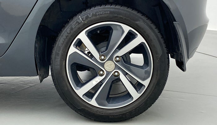 2020 Tata ALTROZ XZ 1.2, Petrol, Manual, 32,957 km, Left Rear Wheel