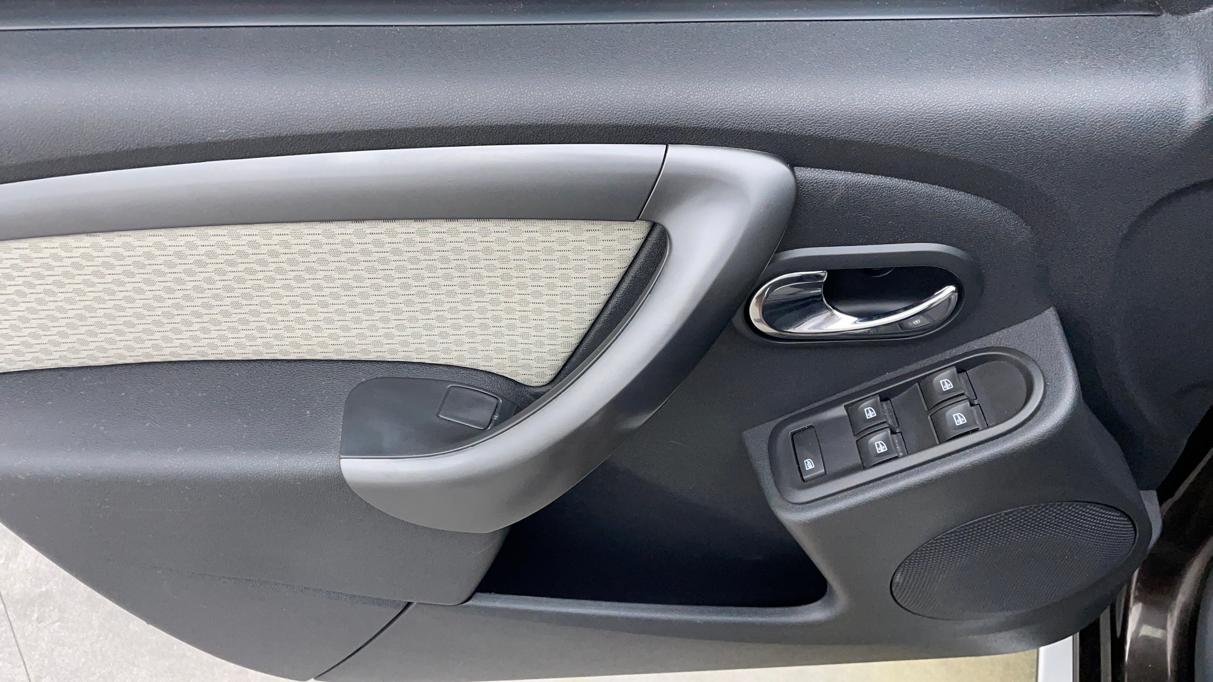 Renault Duster-Driver Side Door Panels Controls