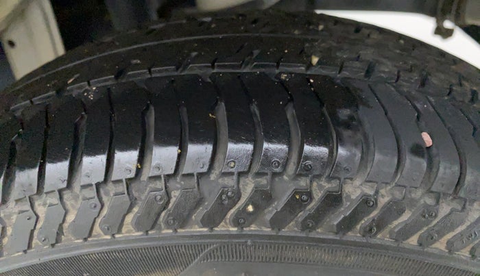 2017 Maruti Alto K10 VXI P, Petrol, Manual, 24,950 km, Left Rear Tyre Tread