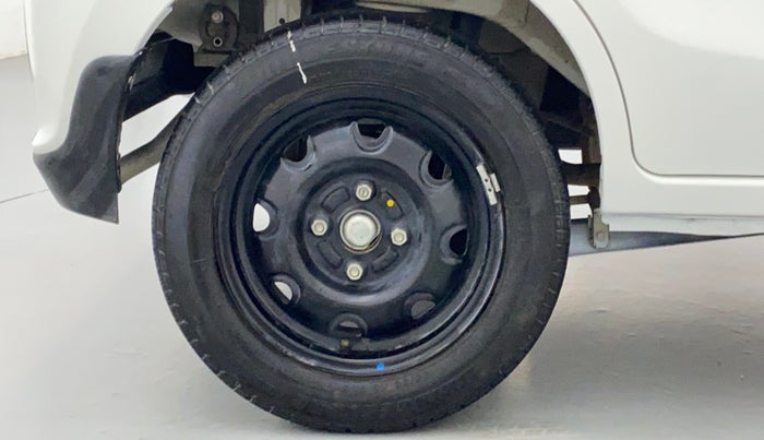 2017 Maruti Alto K10 VXI P, Petrol, Manual, 24,950 km, Right Rear Wheel