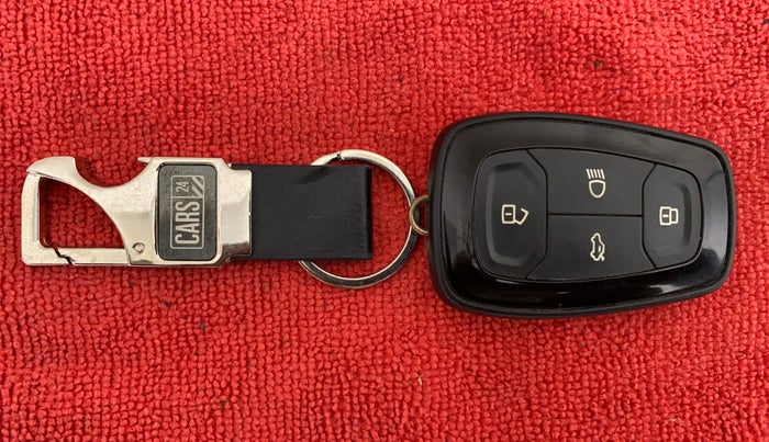 2018 Tata NEXON XZ+ 1.5, Diesel, Manual, 53,144 km, Key Close Up