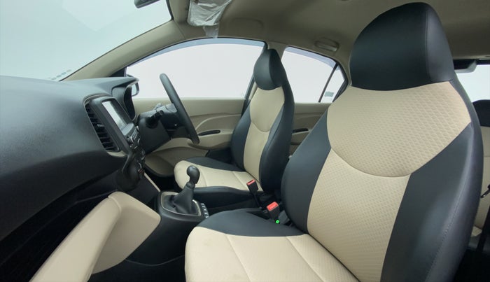 2021 Hyundai NEW SANTRO SPORTZ 1.1, Petrol, Manual, 5,702 km, Right Side Front Door Cabin