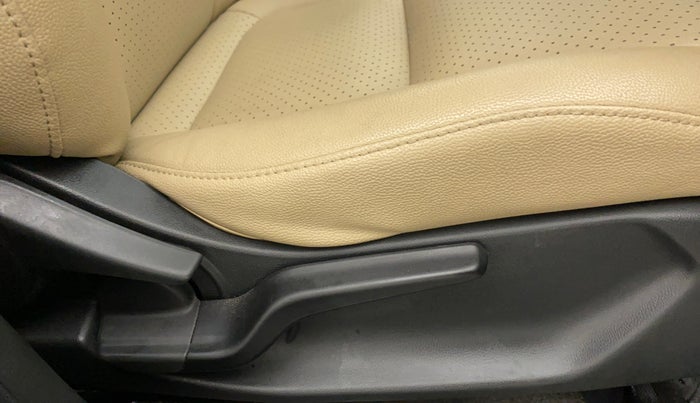 2018 Honda Amaze 1.2L I-VTEC VX, Petrol, Manual, 38,608 km, Driver Side Adjustment Panel