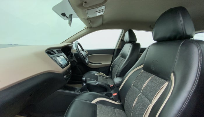 2017 Hyundai Elite i20 ASTA 1.2 (O), Petrol, Manual, 41,497 km, Right Side Front Door Cabin