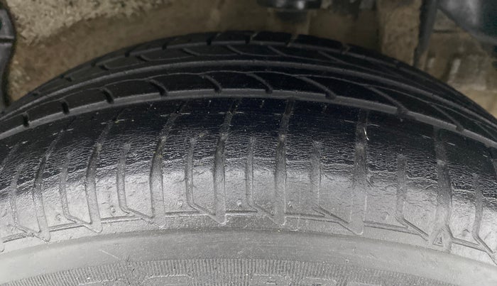 2016 Tata Zest XTA F-TRONIC DIESEL, Diesel, Automatic, 46,163 km, Left Rear Tyre Tread
