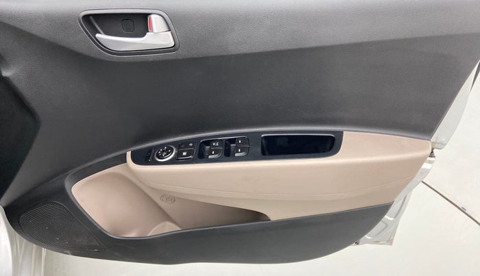 2017 Hyundai Grand i10 SPORTZ (O) AT 1.2 KAPPA VTVT, Petrol, Automatic, 72,376 km, Driver Side Door Panels Control