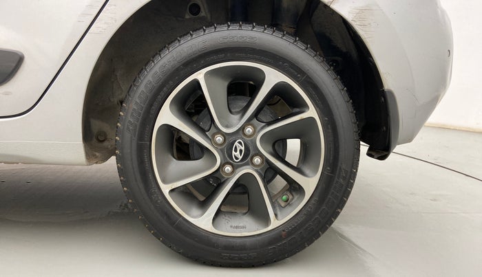 2017 Hyundai Grand i10 SPORTZ (O) AT 1.2 KAPPA VTVT, Petrol, Automatic, 72,376 km, Left Rear Wheel