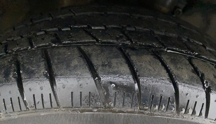 2014 Volkswagen Polo HIGHLINE1.2L PETROL, Petrol, Manual, 83,631 km, Right Rear Tyre Tread