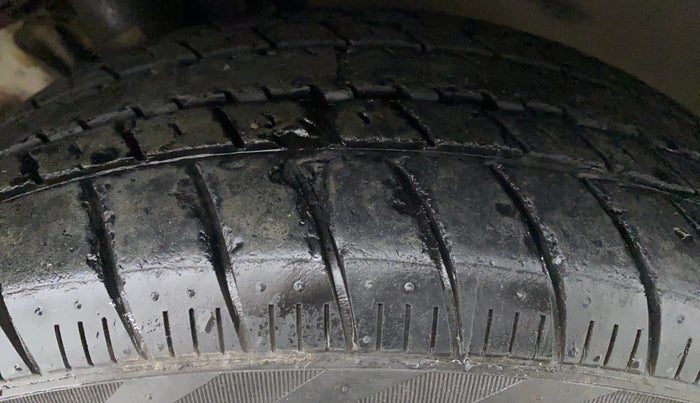 2014 Volkswagen Polo HIGHLINE1.2L PETROL, Petrol, Manual, 83,631 km, Left Front Tyre Tread