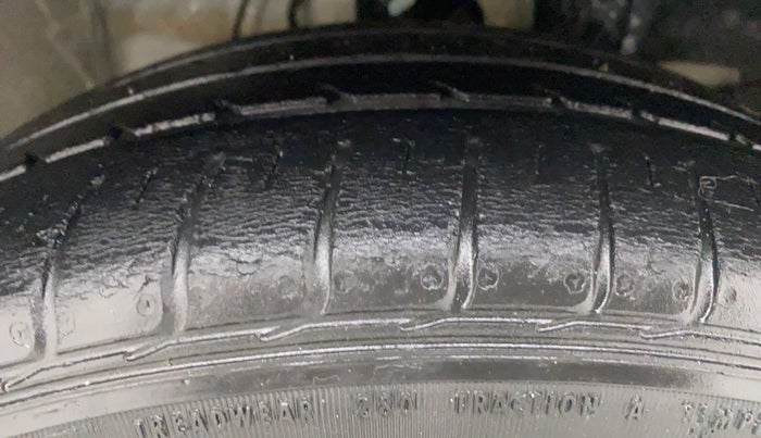 2017 Honda City V MT PETROL, Petrol, Manual, 35,601 km, Right Front Tyre Tread